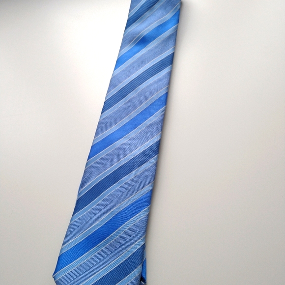 Frangi blue striped tie 100% silk made in Italy - Picture 4 of 4